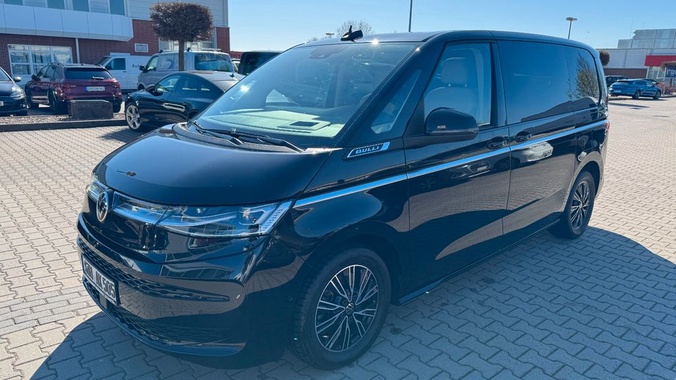 Volkswagen T7 2023