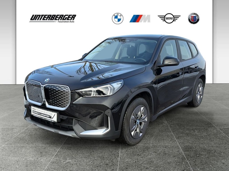 BMW iX1