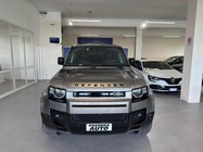 Land Rover Defender 2024