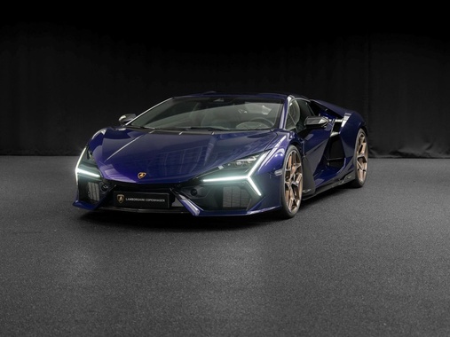 Lamborghini Revuelto 2024