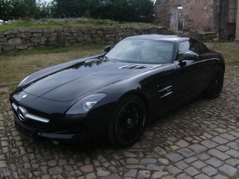 Mercedes-Benz SLS AMG