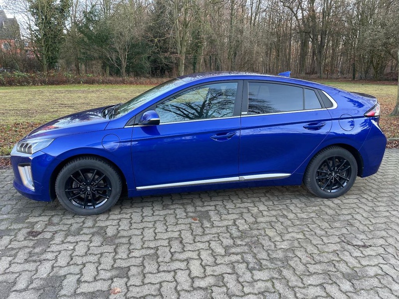 Hyundai Ioniq