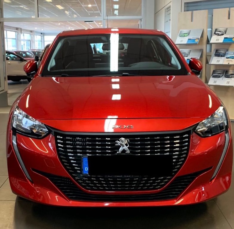 Peugeot 208