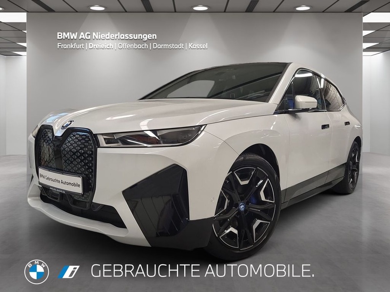 BMW iX