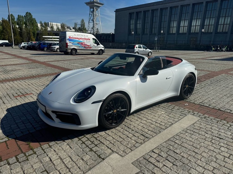 Porsche 992