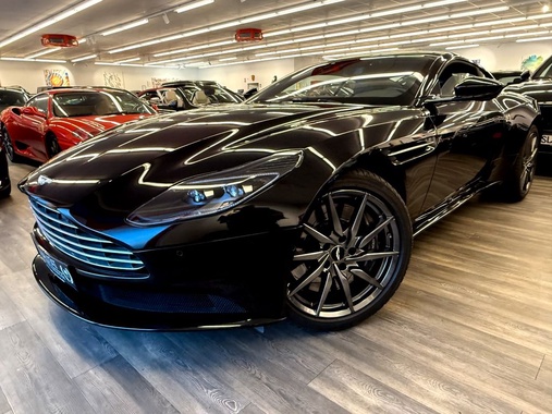 Aston Martin DB11 2019