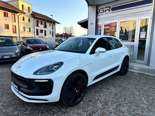 Porsche Macan 2023