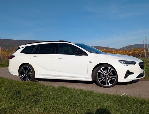 Opel Insignia 2022