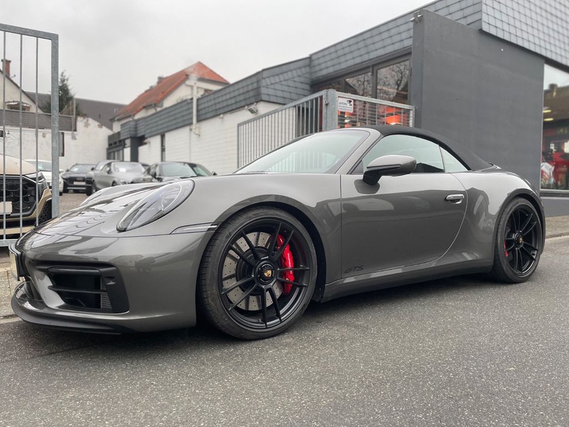 Porsche 992