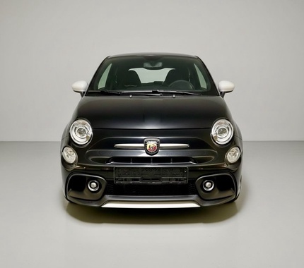 Abarth 695 2021