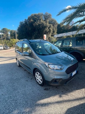 Ford Transit Courier 2020