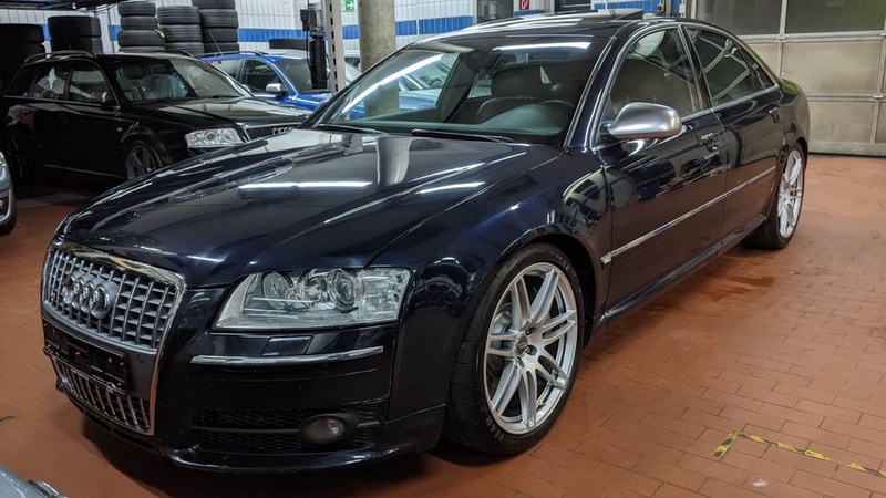 Audi S8