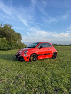 Abarth 695 2024
