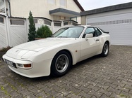 Porsche 944 1983