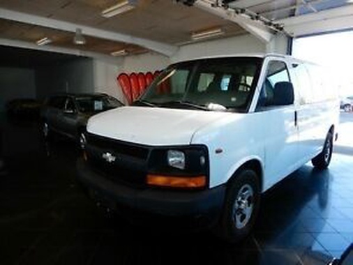Chevrolet Express 2003