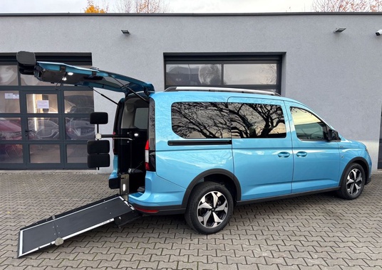 Ford Grand Tourneo 2022