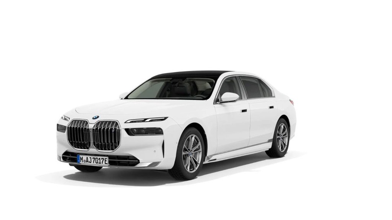 BMW i7