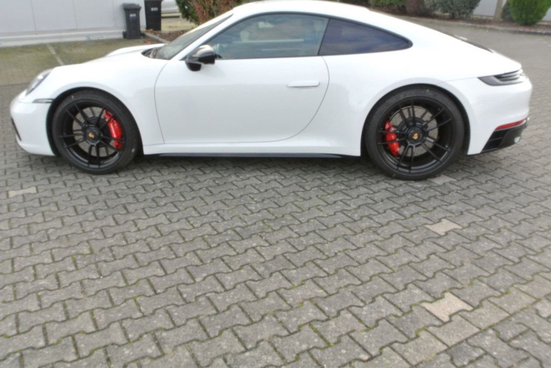 Porsche 992