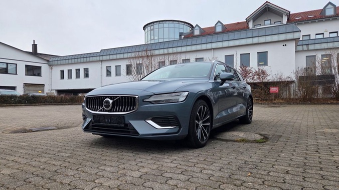 Volvo V60 2022