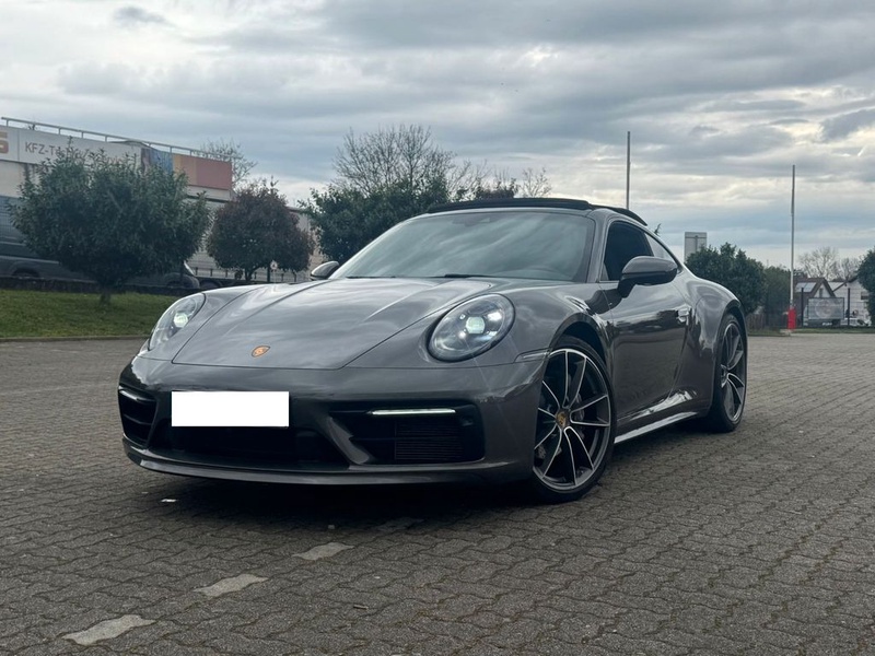 Porsche 992