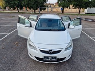 Opel Astra 2011