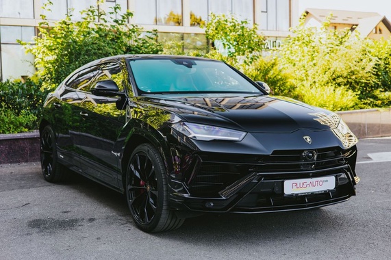 Lamborghini Urus 2024