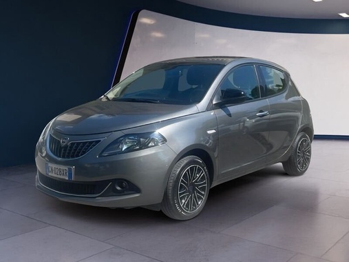 Lancia Ypsilon 2023