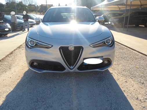 Alfa Romeo Stelvio 2021