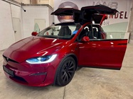 Tesla Model X 2024