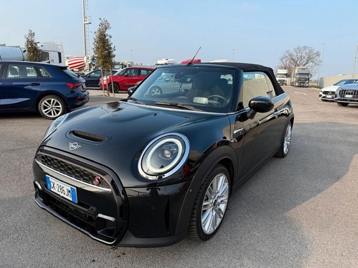 MINI Cabrio 2022
