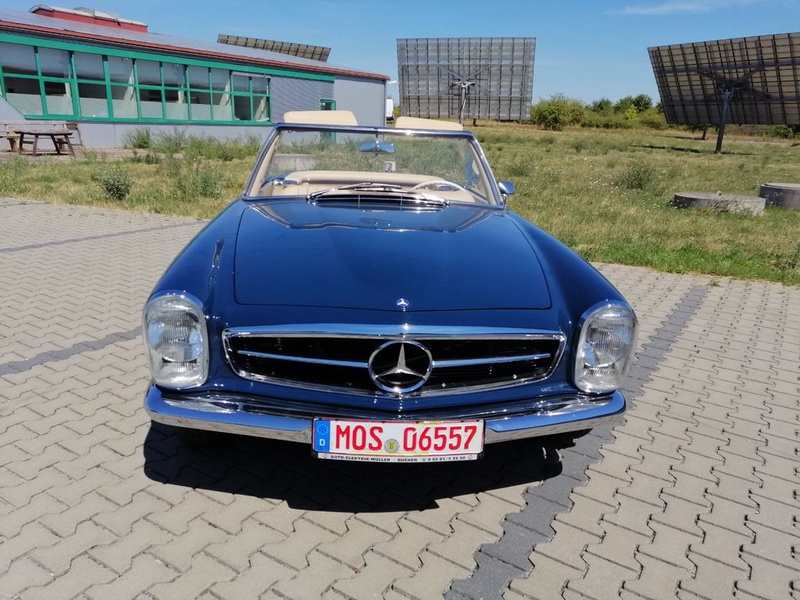 Mercedes-Benz SL-Class