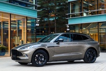 Aston Martin DBX 2022