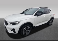 Volvo XC40 2025