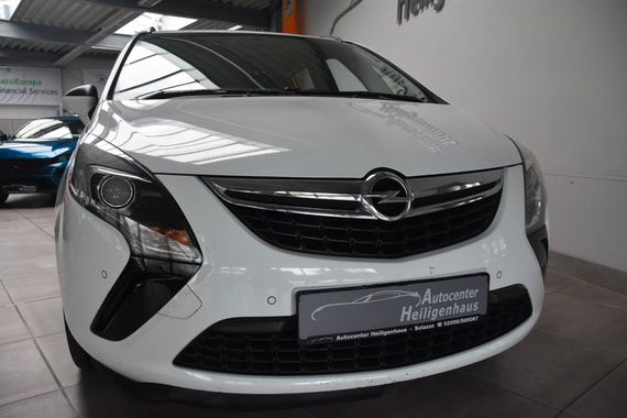 Opel Zafira 2015