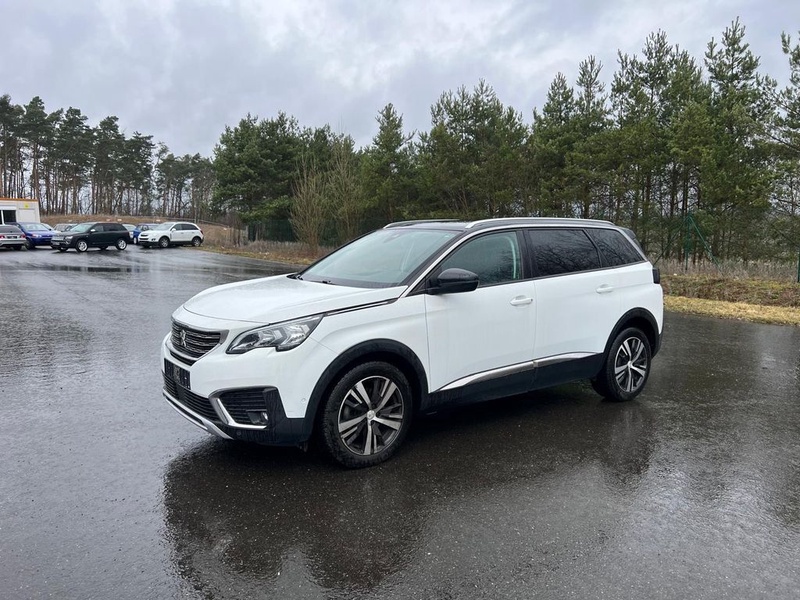 Peugeot 5008