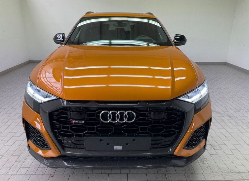 Audi RSQ8