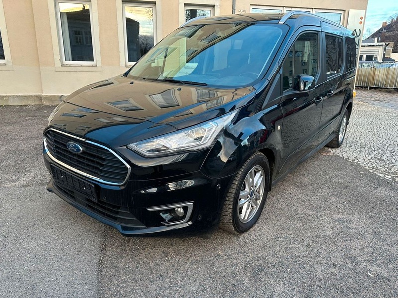 Ford Grand Tourneo