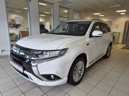 Mitsubishi Outlander 2020