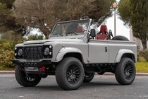 Land Rover Defender 2002