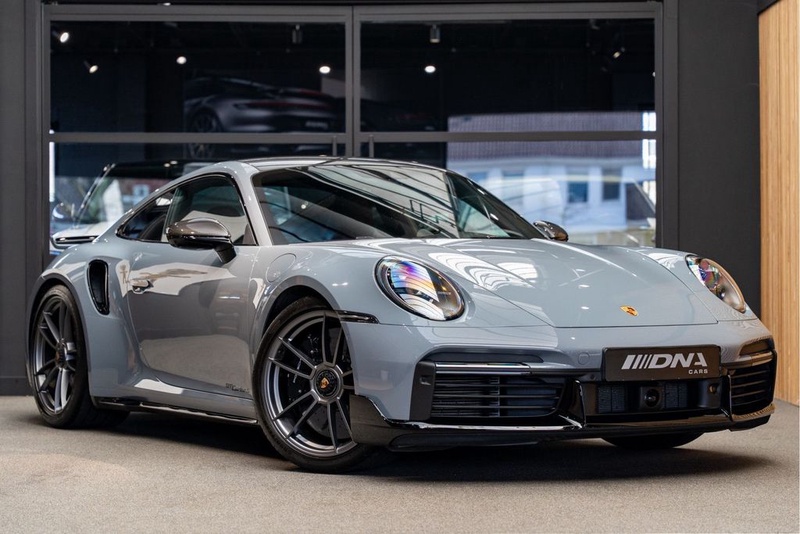 Porsche 992