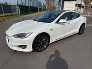 Tesla Model S 2020