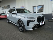 BMW X7 2025