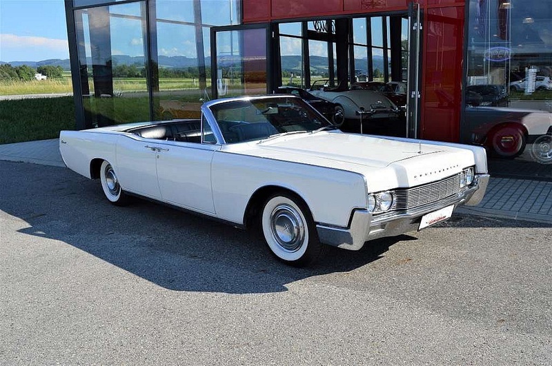 Lincoln Continental