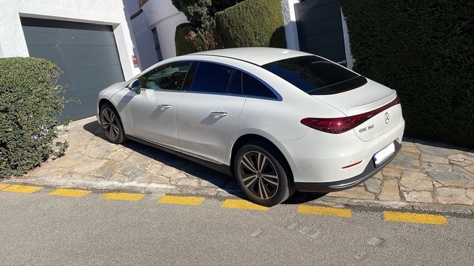 Mercedes-Benz EQE 2024
