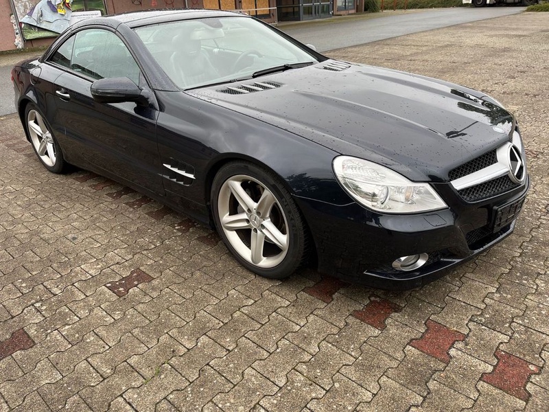 Mercedes-Benz SL-Class
