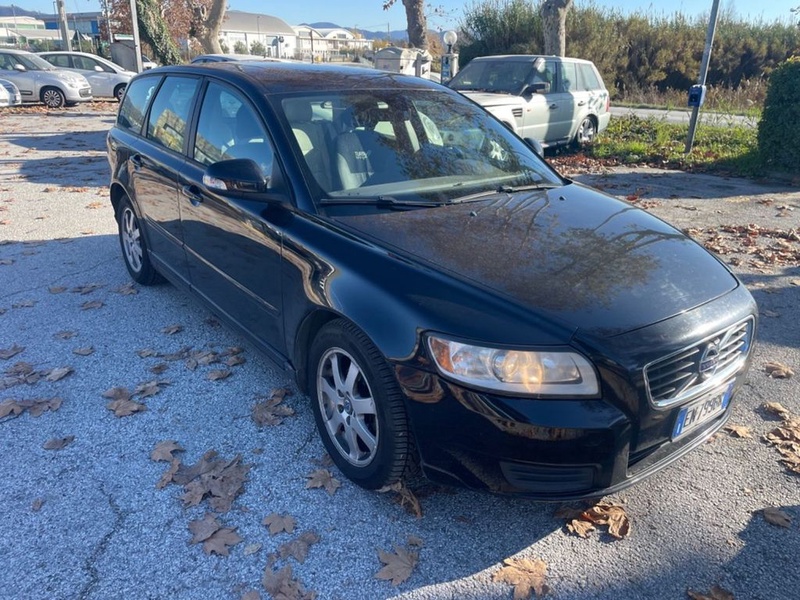 Volvo V50