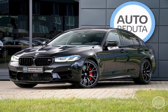 BMW M5 2022