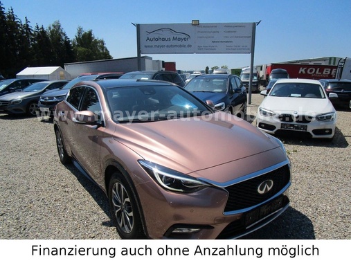 Infiniti Q30 2017