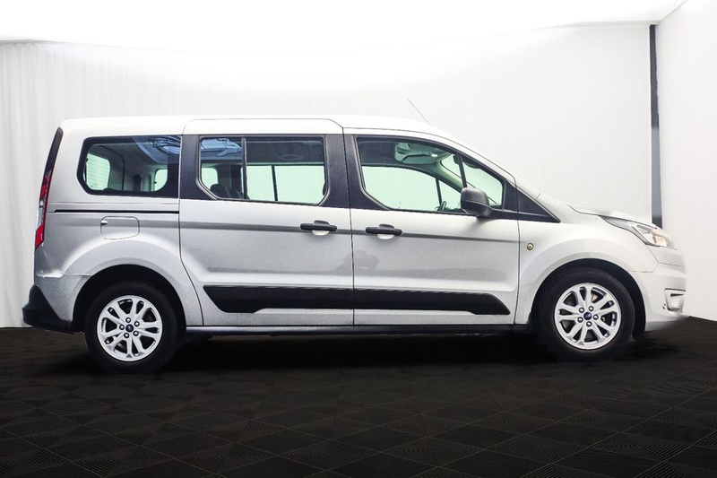 Ford Grand Tourneo
