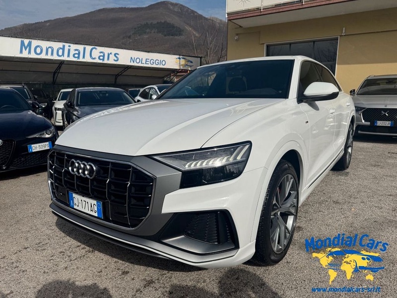 Audi Q8